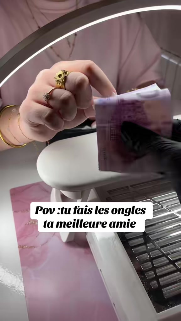 @ethernails_