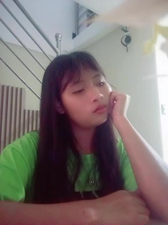 @leahilon