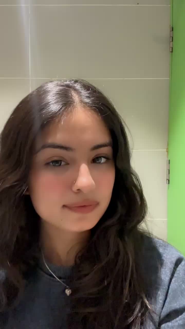 @Aastha🤍