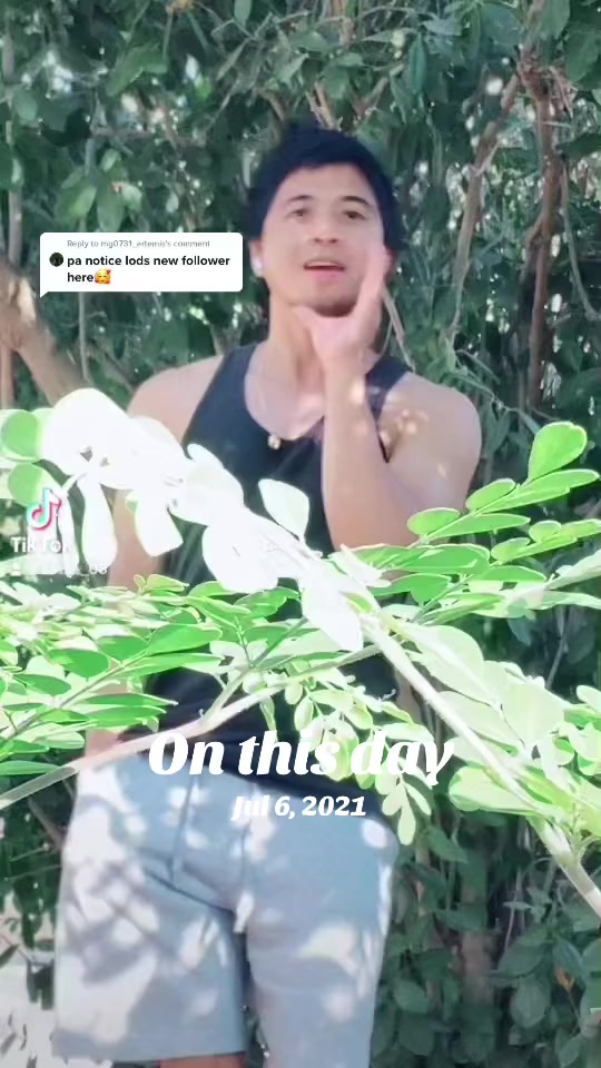@J E