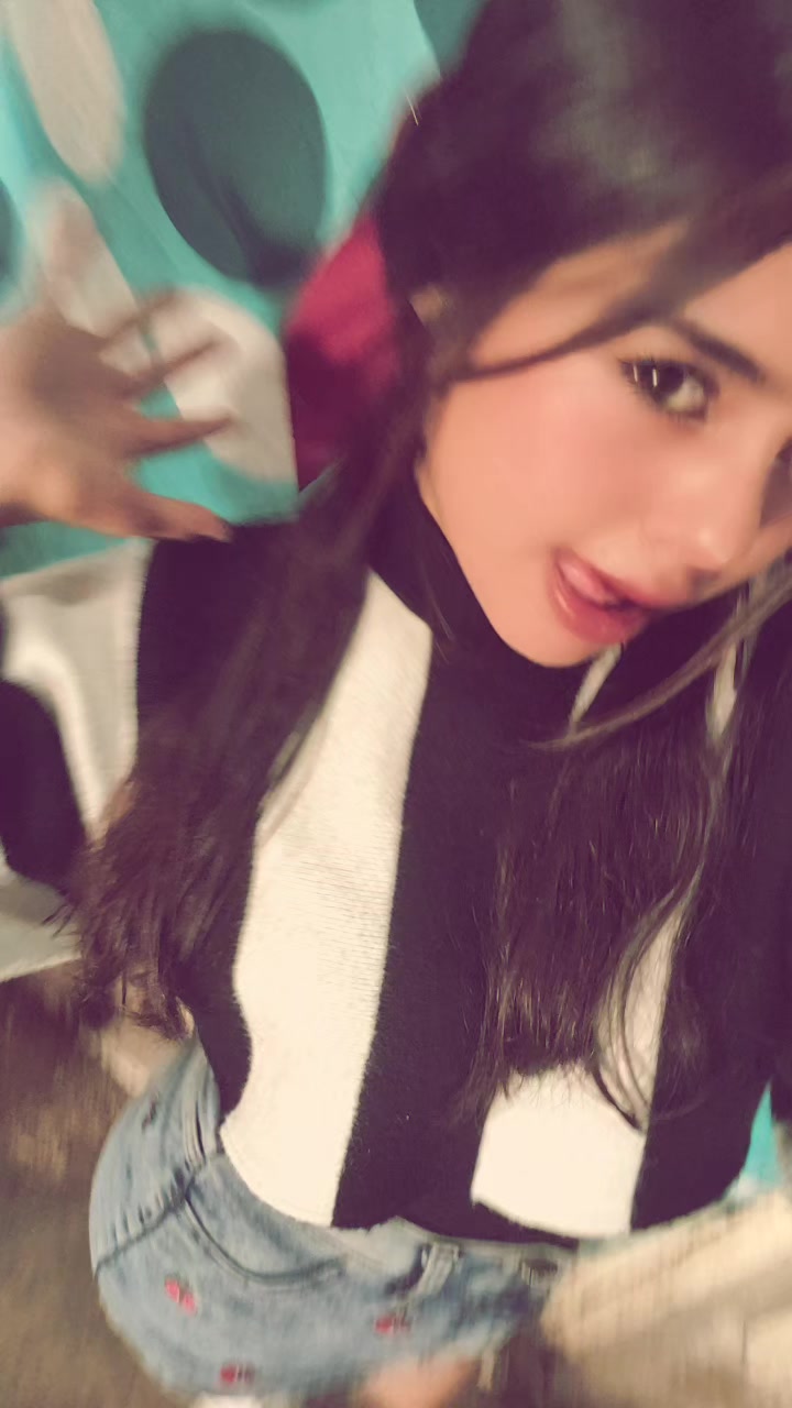 @🧔🏽&zwj;♀️🍂Aurora Rodr&iacute;guez🤎🪐!