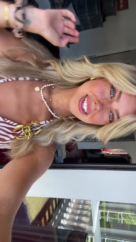 @C h a r l i n e 👸🏼