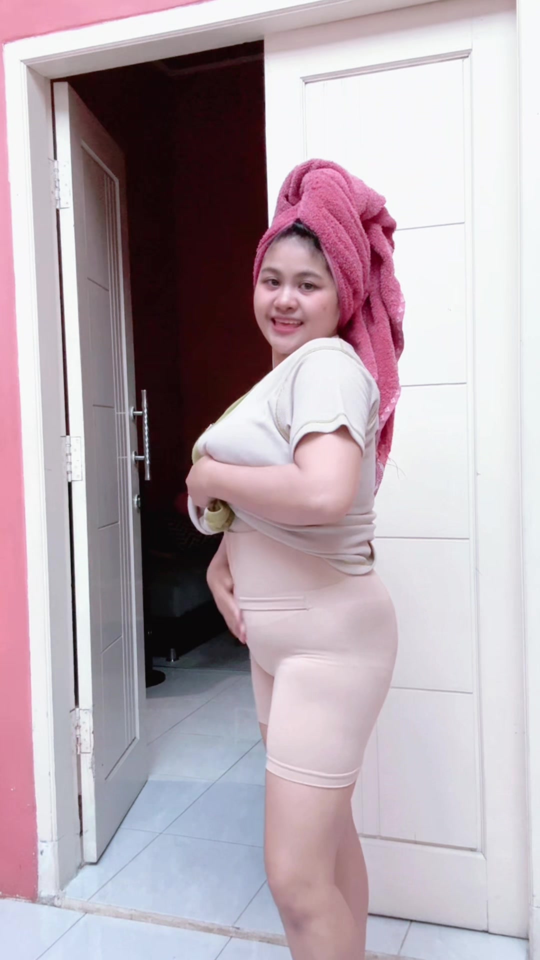 @aUnty jOm🍃youtuber