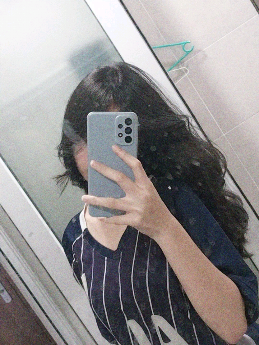 @mặt tối của 𝙿𝚑𝚘𝚎𝚋𝚎𝚎