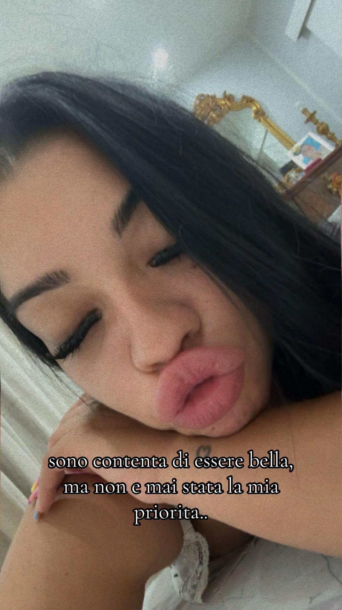 @𝓡𝓞𝓢𝓨🍓