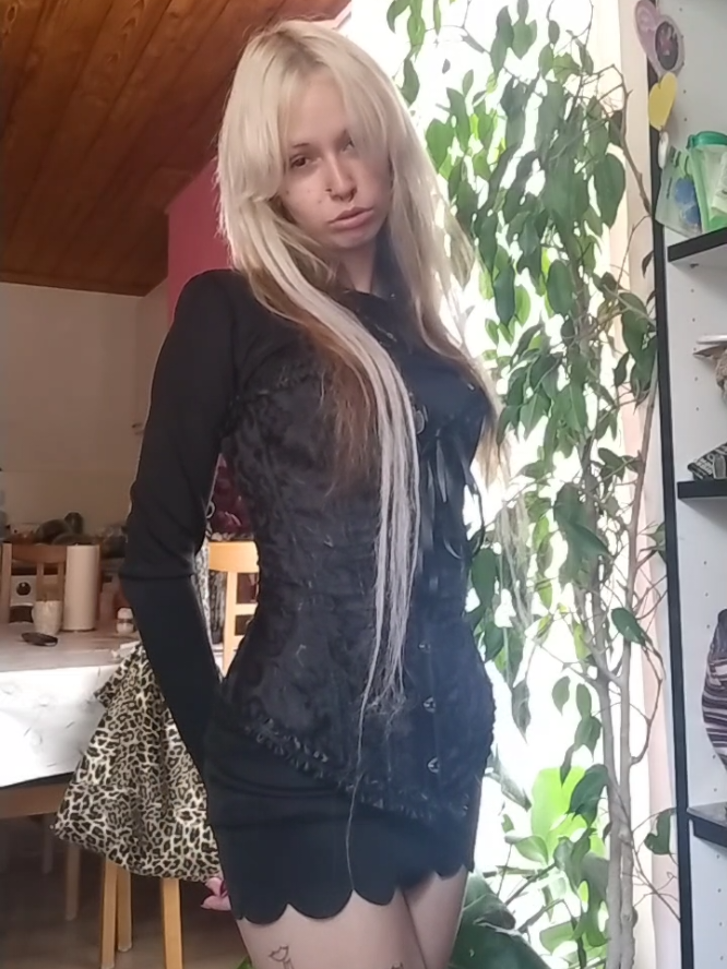 @FeLavi._xLoy♰★