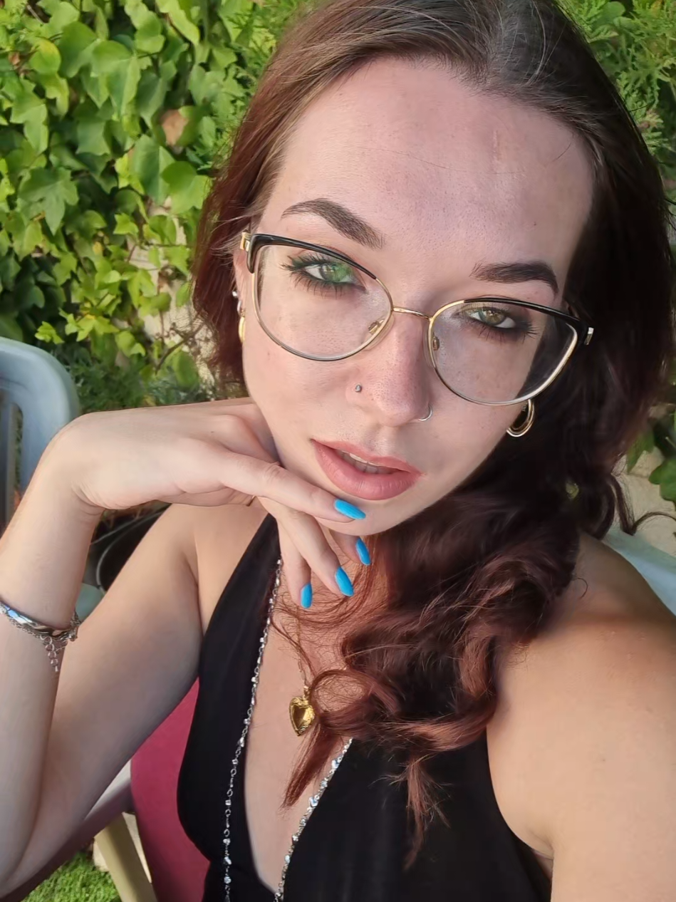 @Itsmefelina_