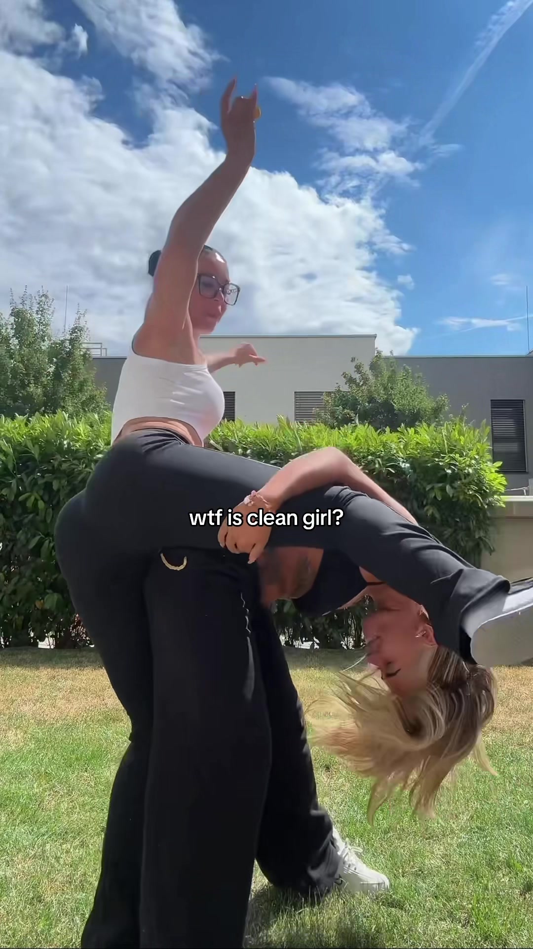 @𝑨𝑵𝑨-𝑴𝑨𝑫𝑫𝒀🏝️