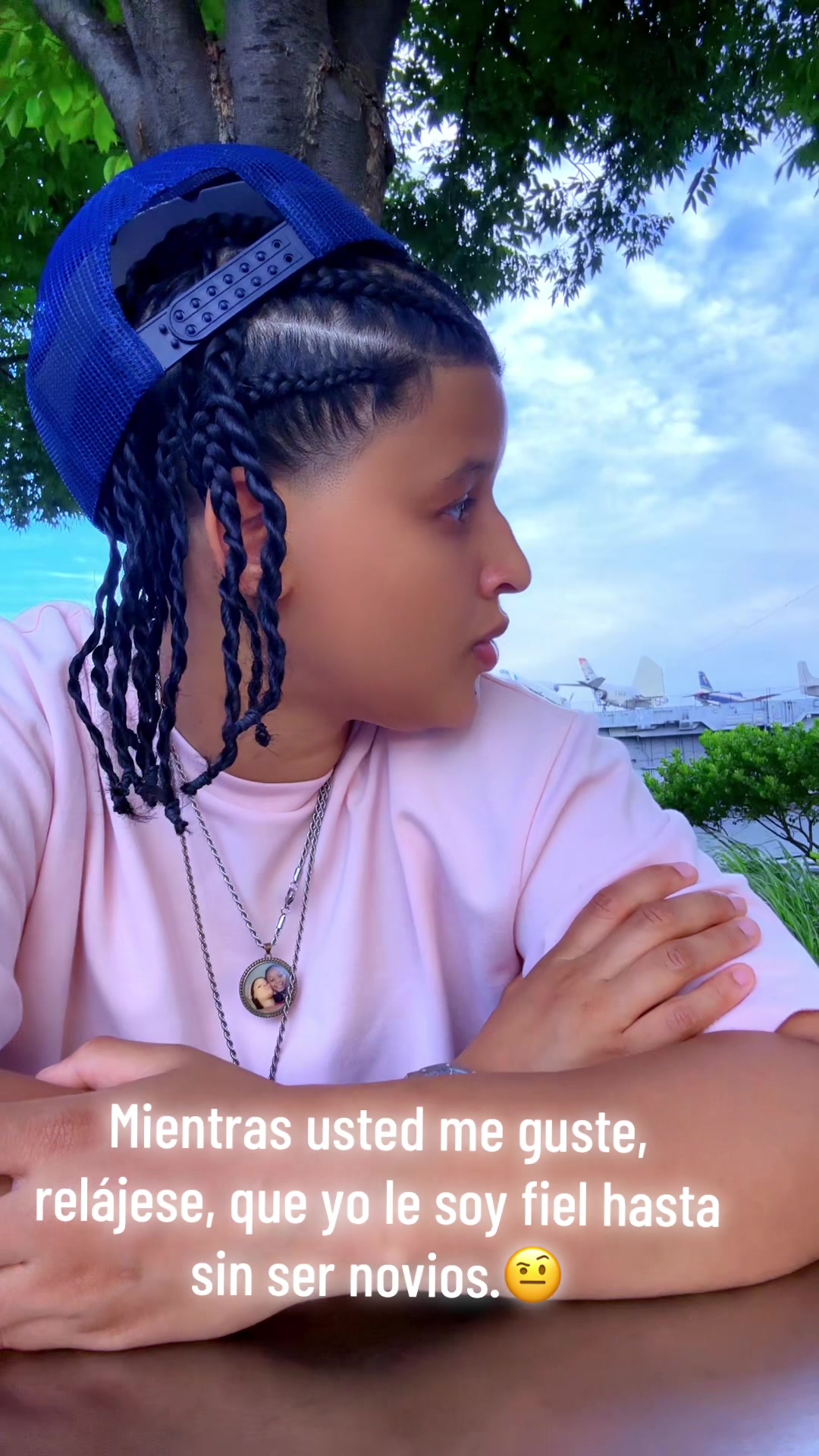 @️