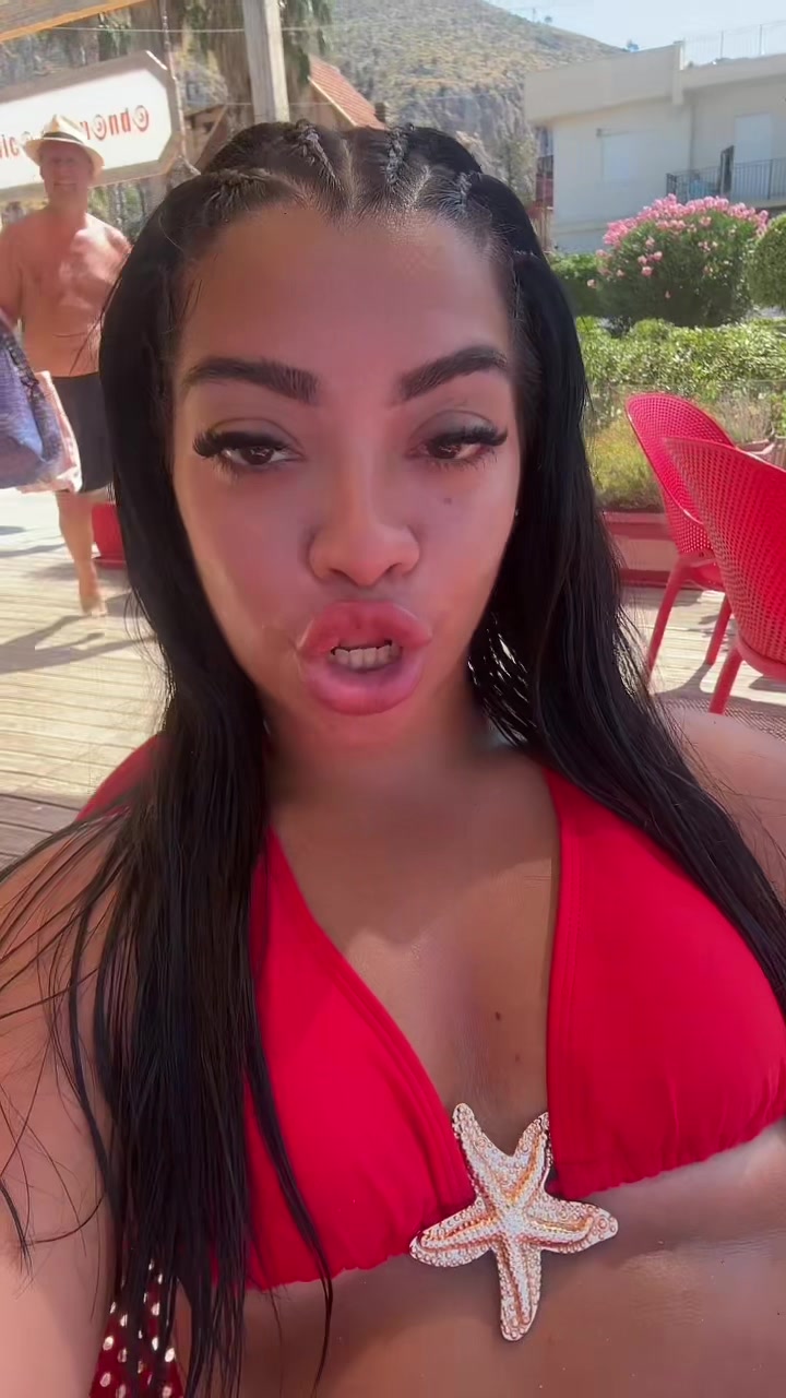 @𝓡𝓞𝓢𝓨🍓