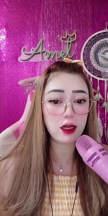 @icha.Laura