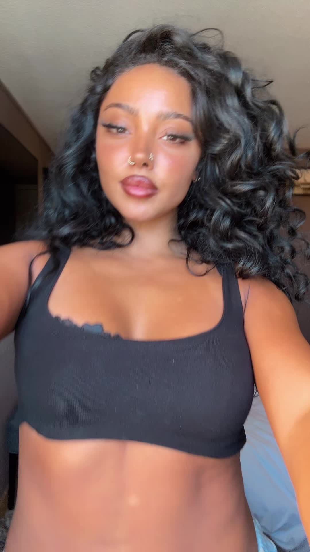@Wejdene