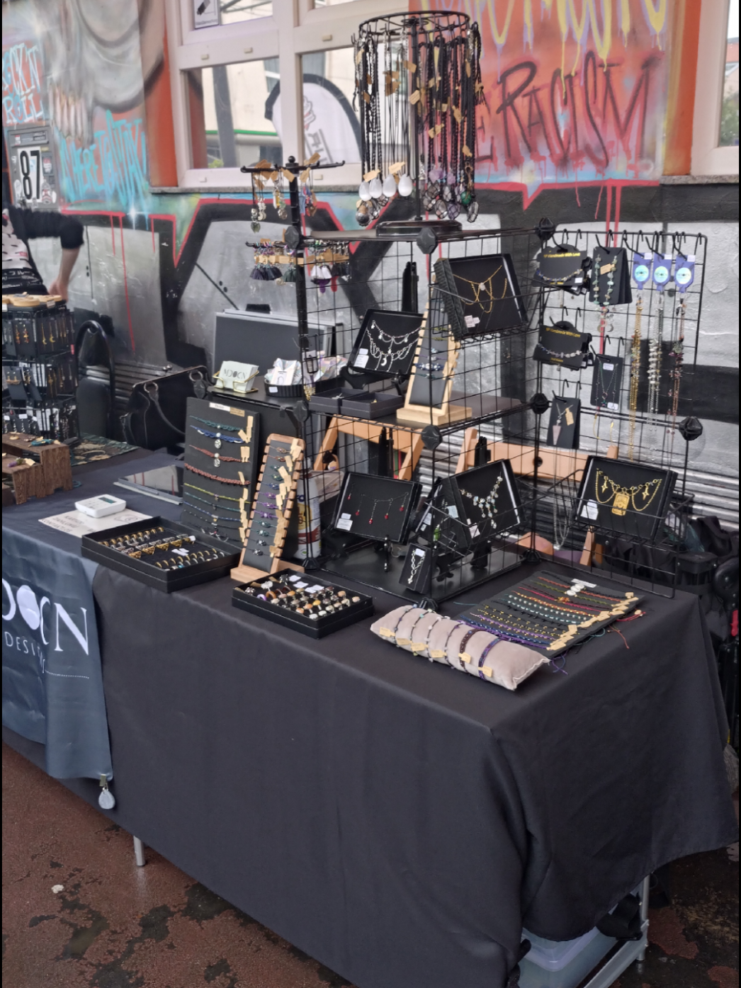 @MOOON DESIGNS