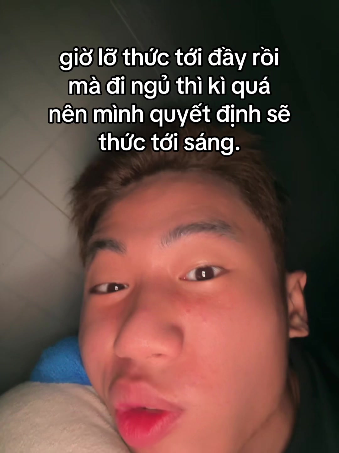 @đứa trẻ kh&ocirc;ng c&oacute; mẹ