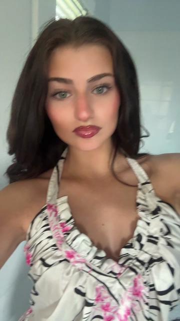 @Julianna Rose
