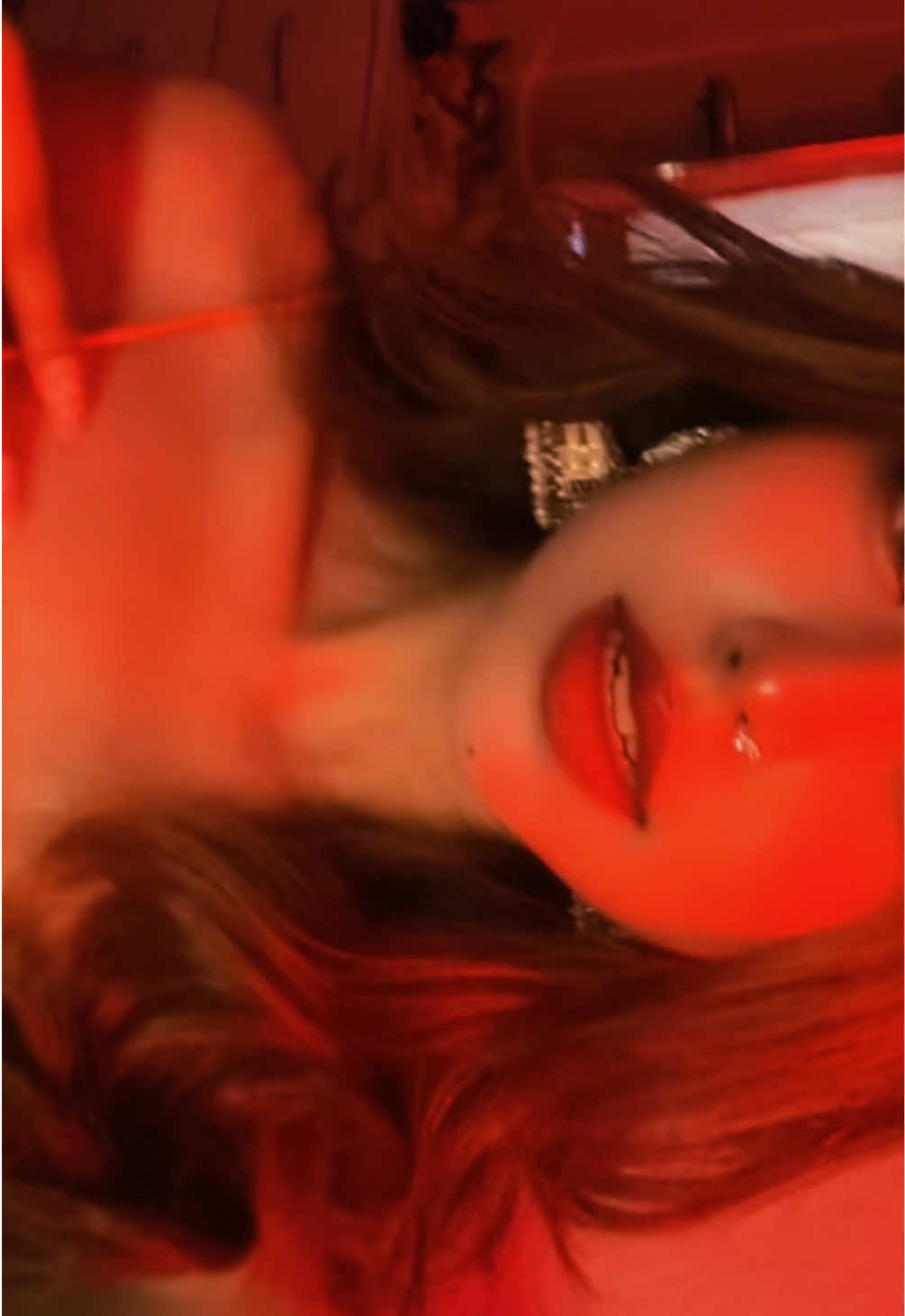 @lizaa