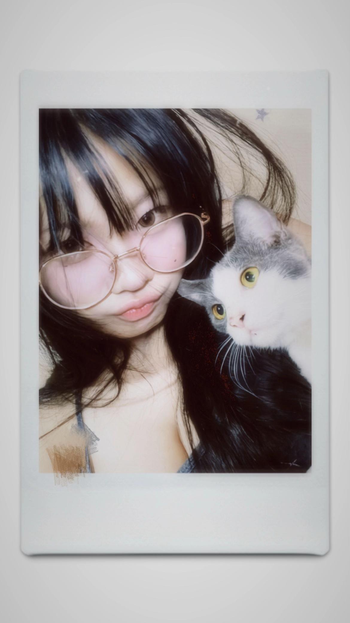 @มี่มดทาสแมว