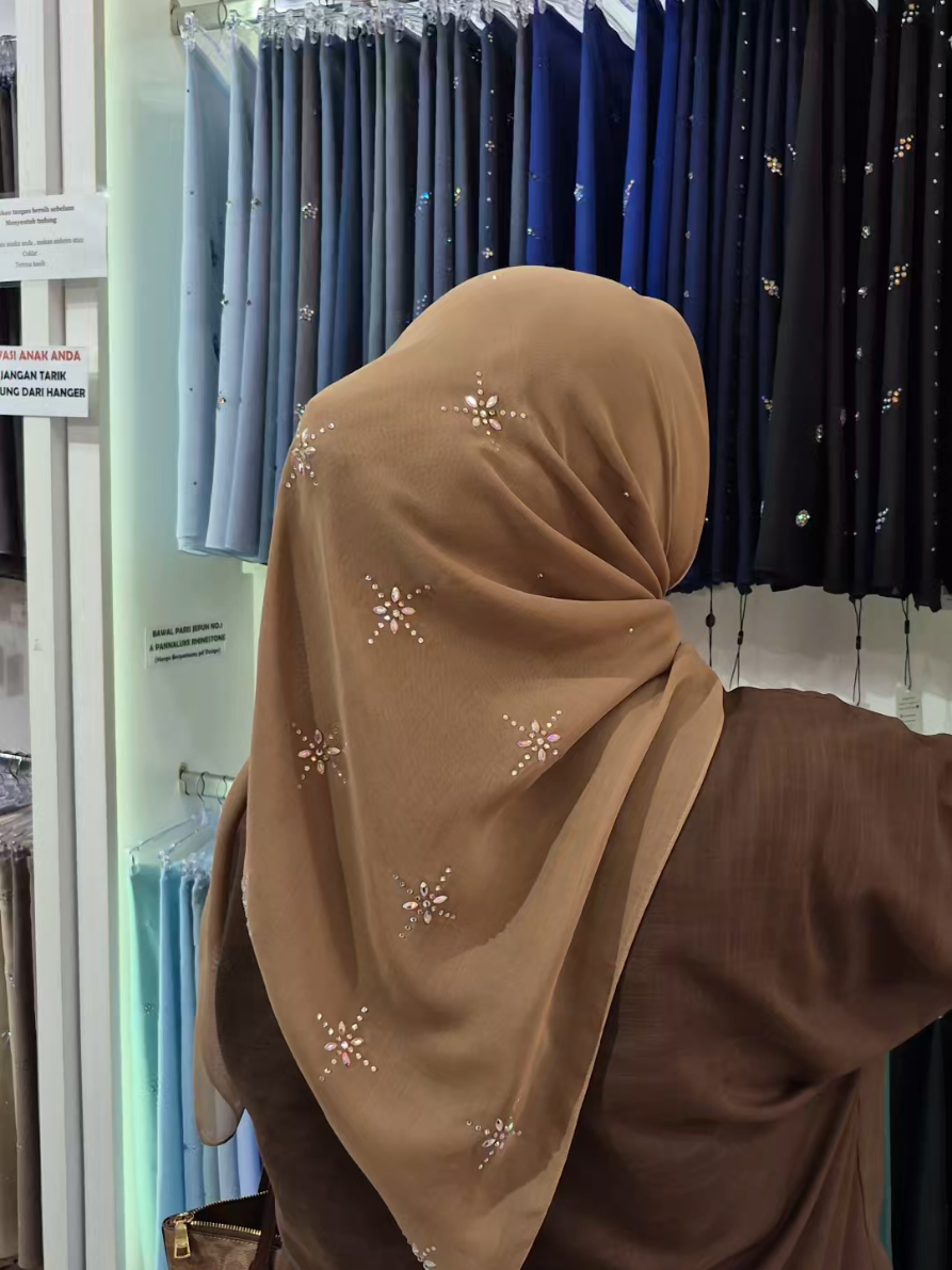 @Nonahijab Exclusive