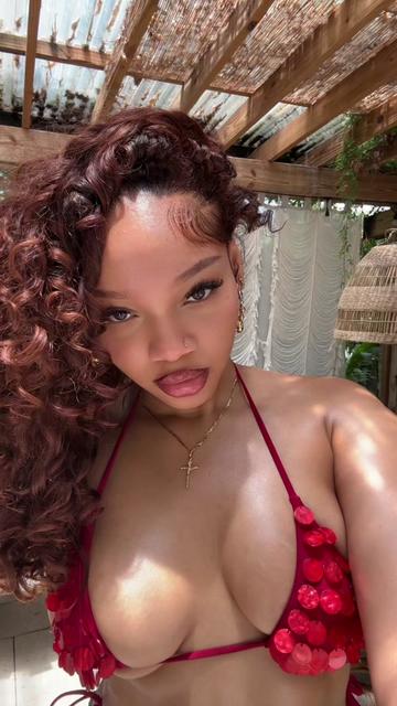 @Alexa💋