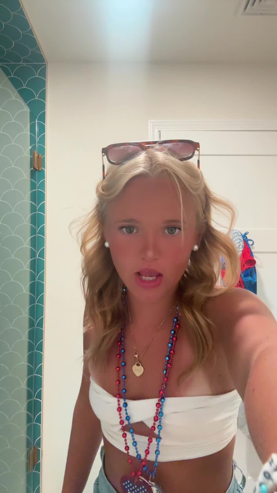 @phoebe