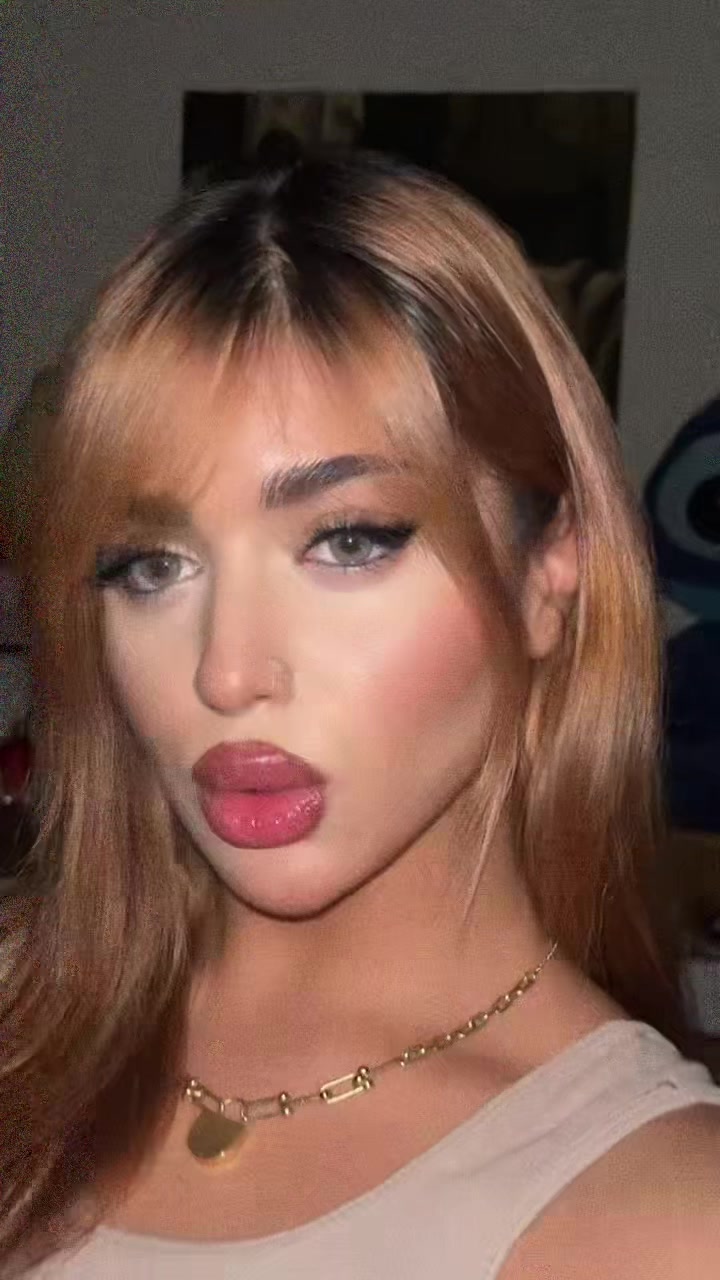 @adrina_heydarii