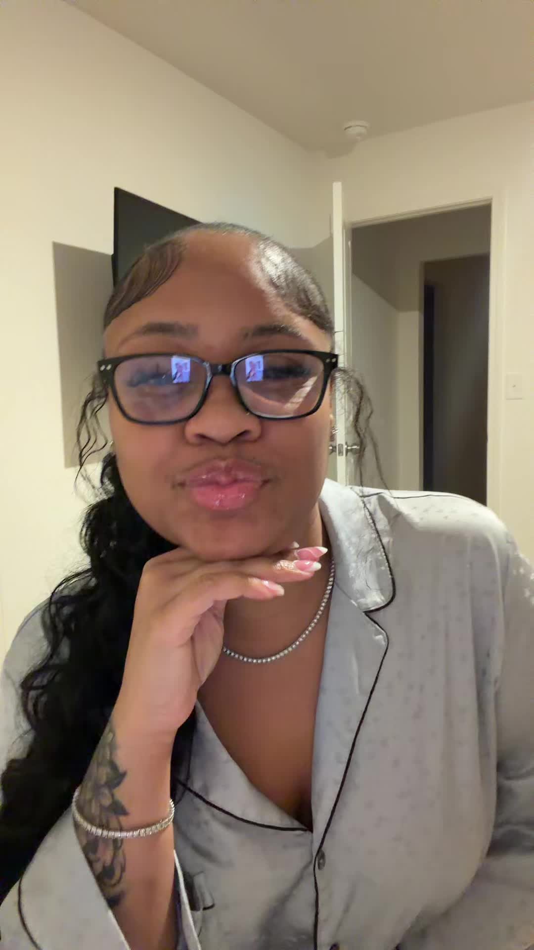 @yonalashay_
