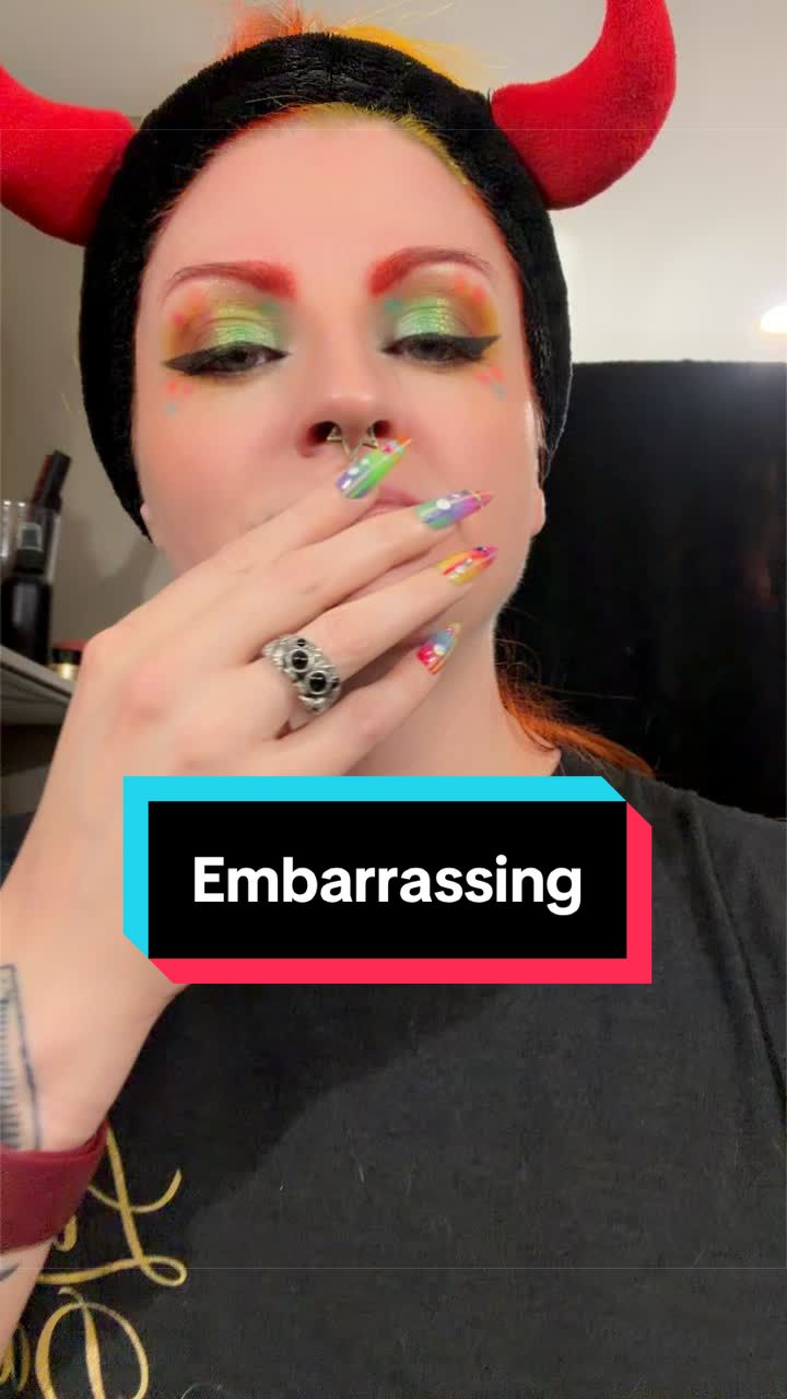 @TheButtonLady