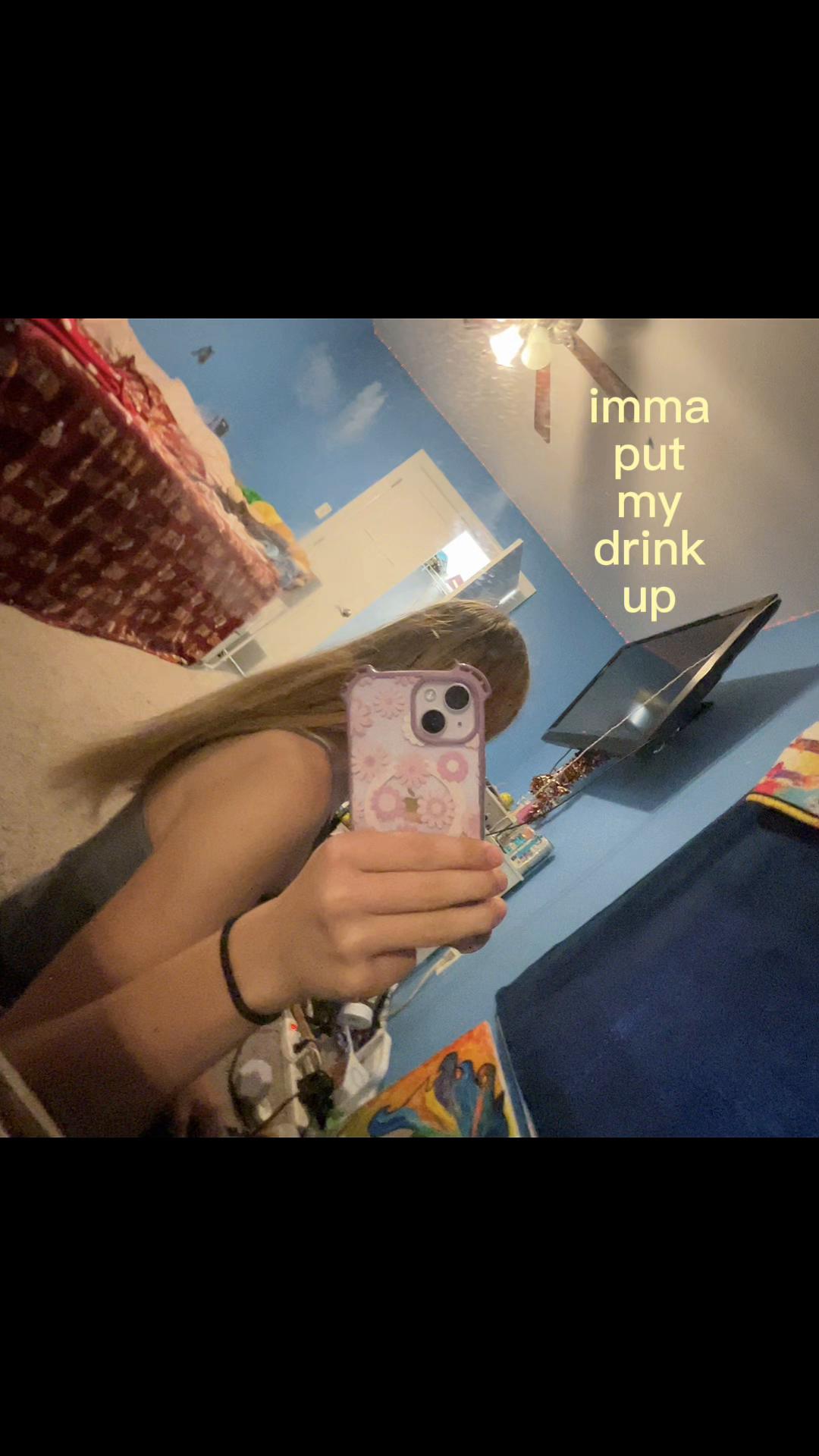 @🥎AELLA🥎
