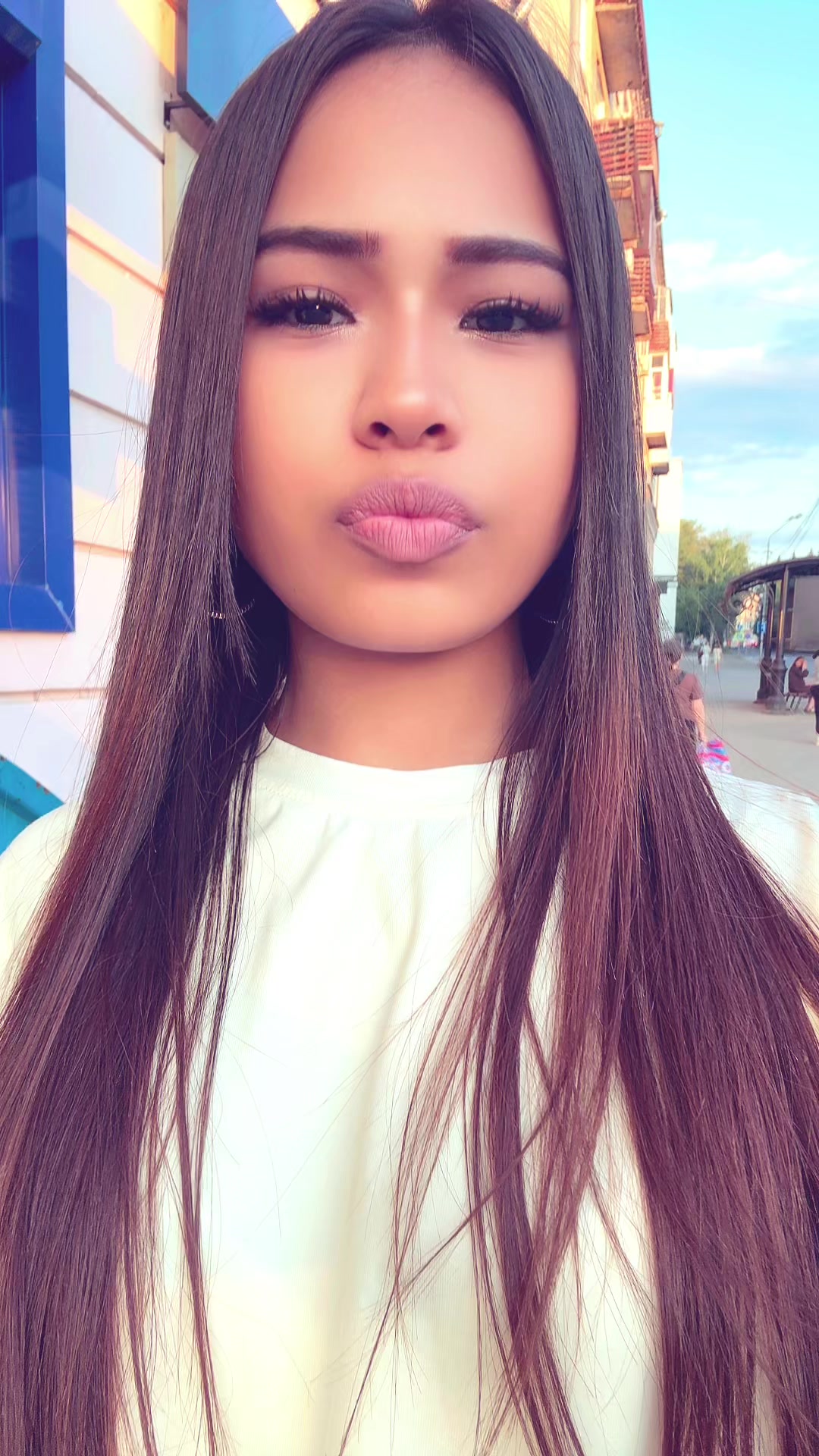 @dinacamon