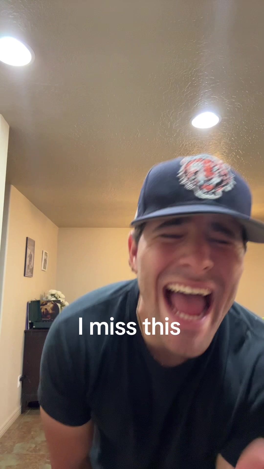 @CARSONGOESPUNK
