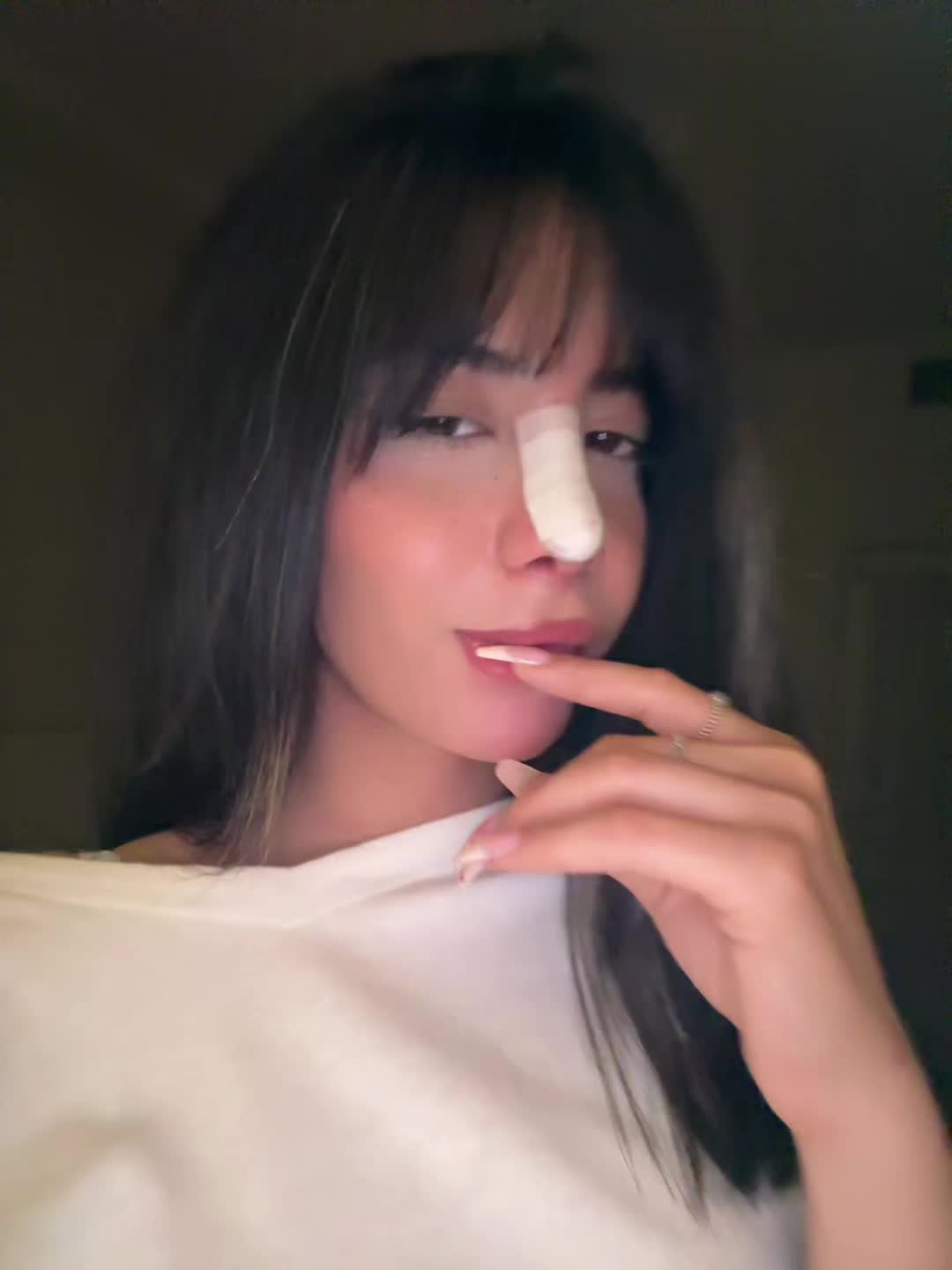 @2ys