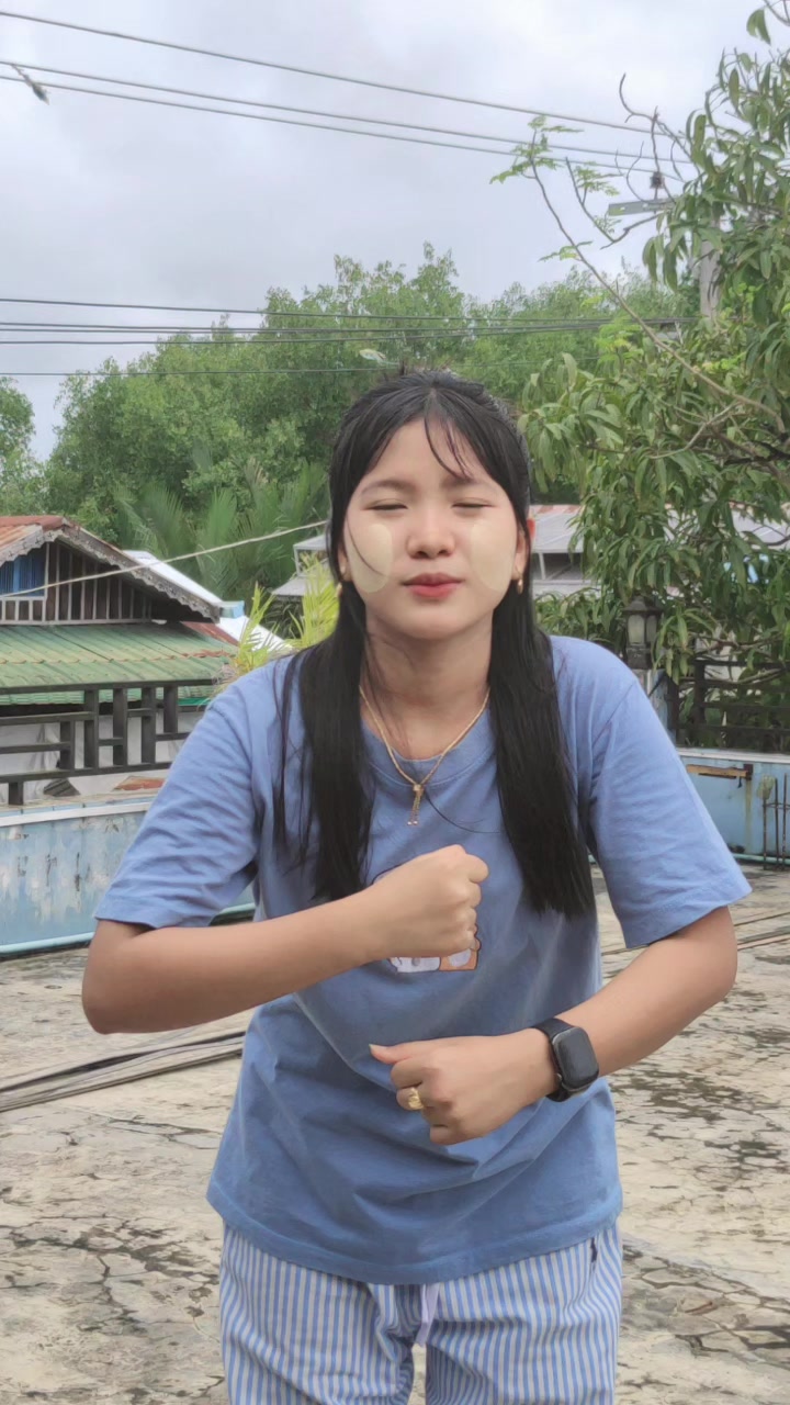 @💫🌻နှင်းနှင်းလှိုင်🌻💫