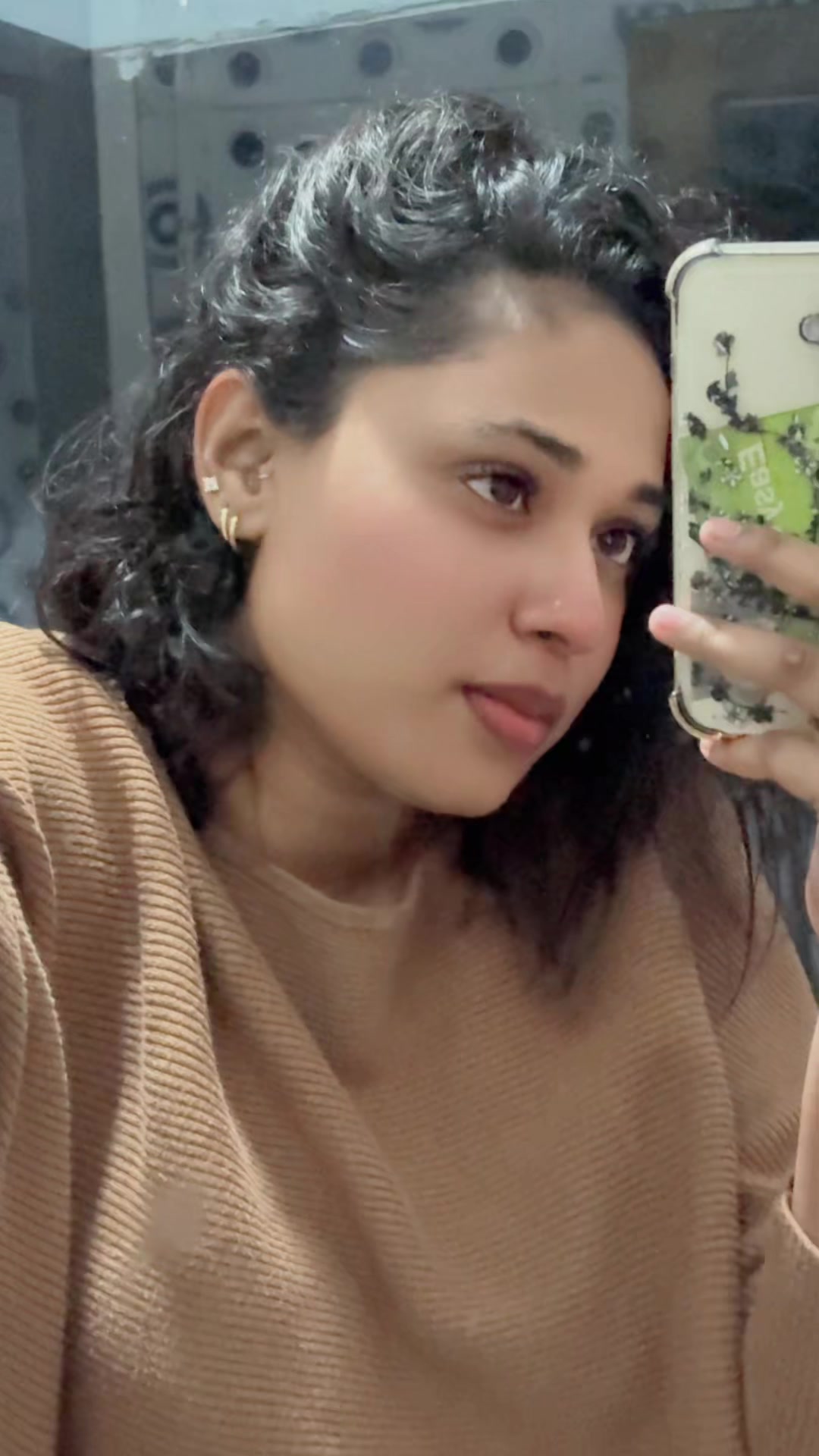 @zeee🥂