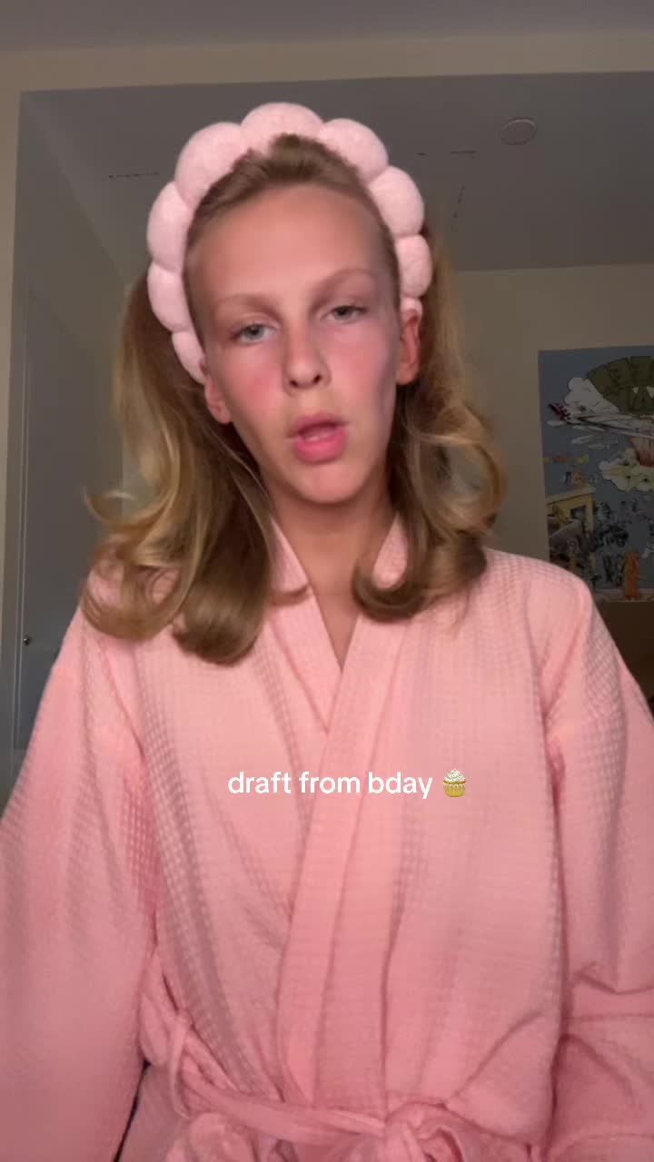 @ANASTASIA MARIE 🌟🌷