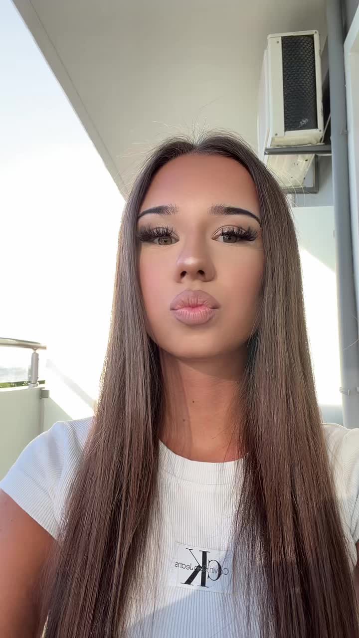@𝓐𝓭𝓮𝓵𝓵𝓮