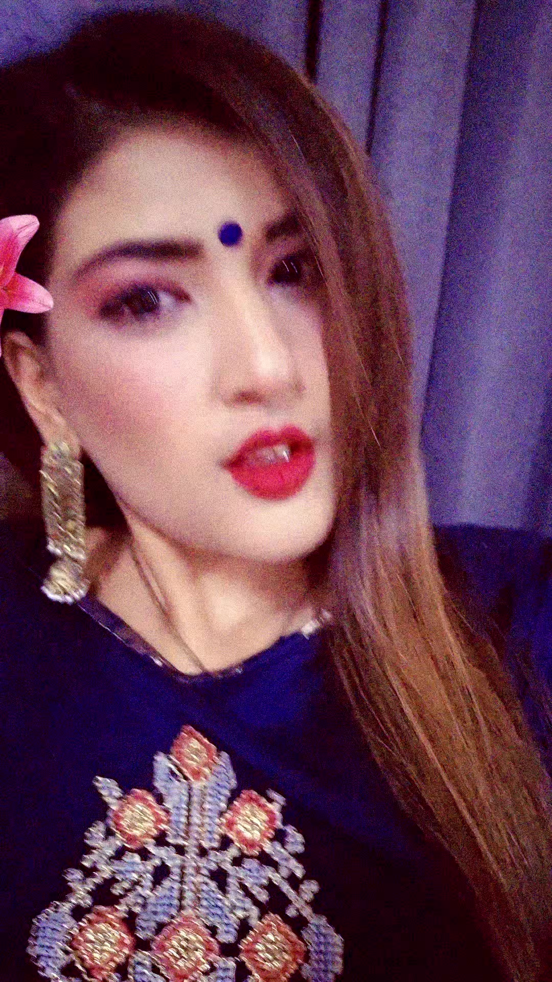 @Ashmika Singh