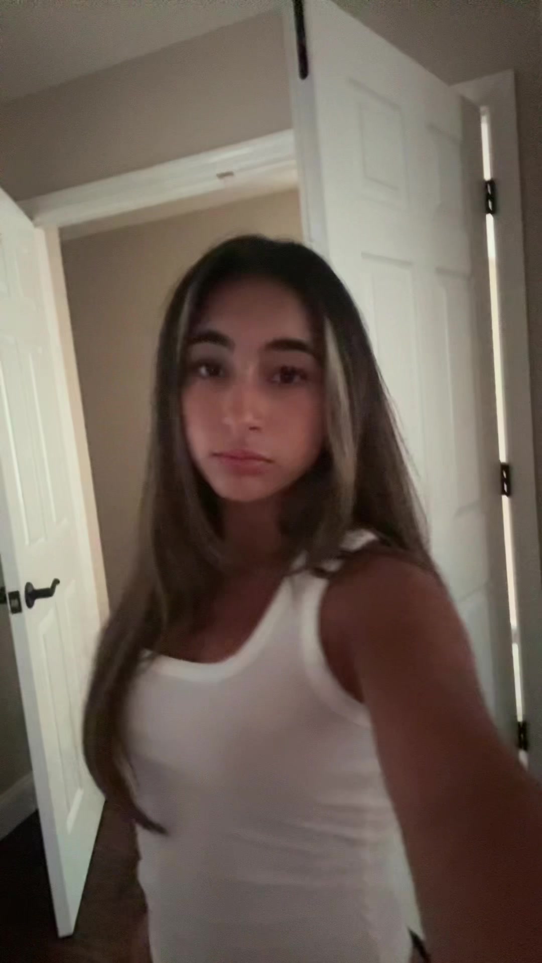 @🤫