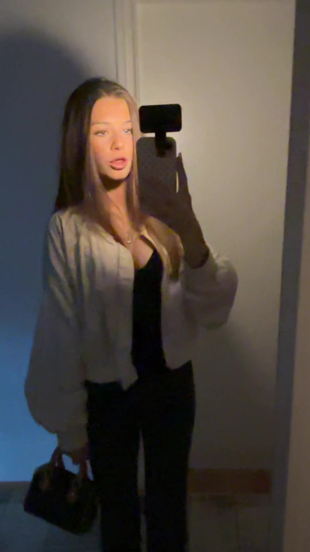 @𝑀𝑖𝑟𝑙𝑖𝑛𝑑𝑎