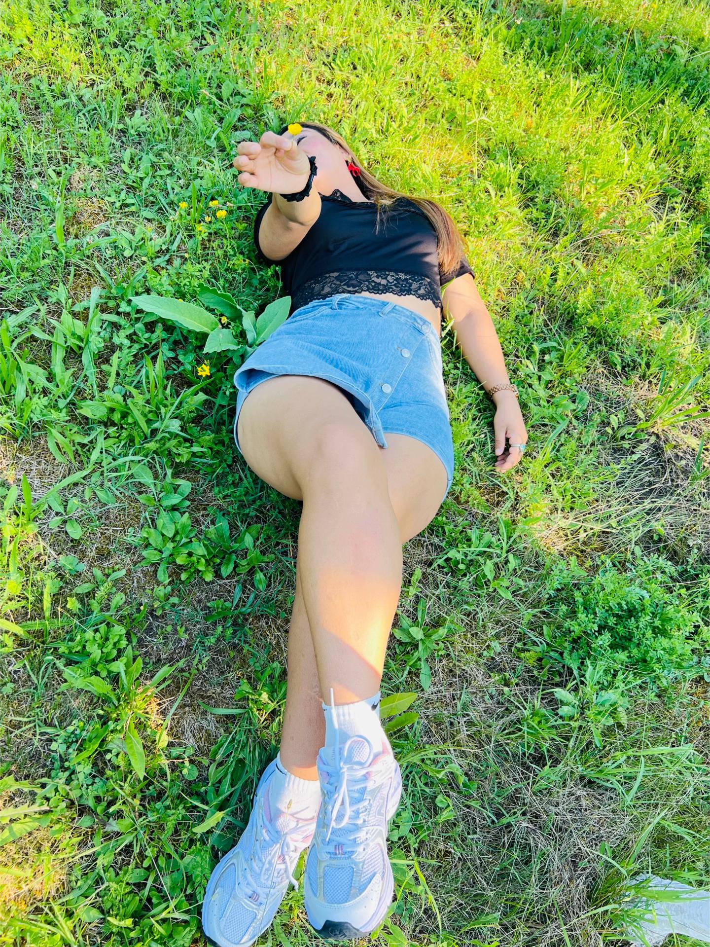 @अनुश्री 🧿 official ❤️