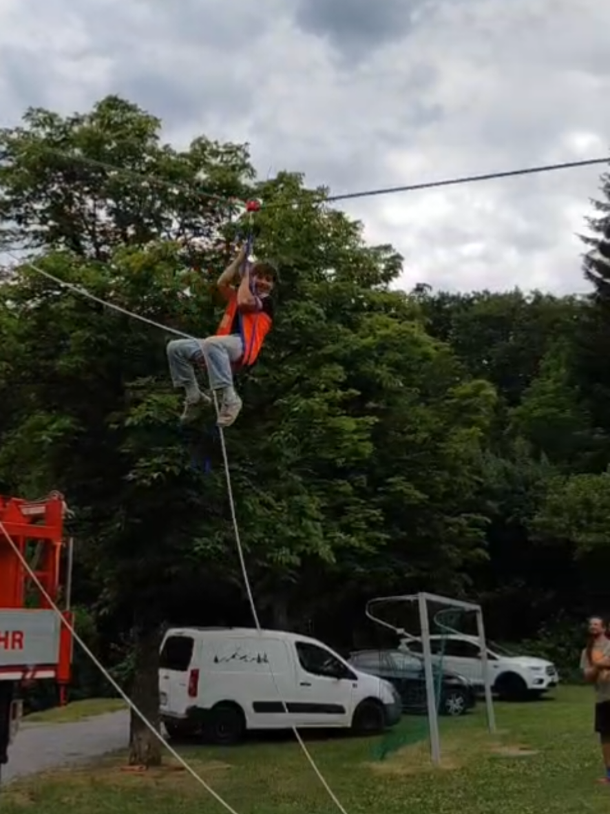 @Freiw.Feuerwehr Neuhaus/Tr.