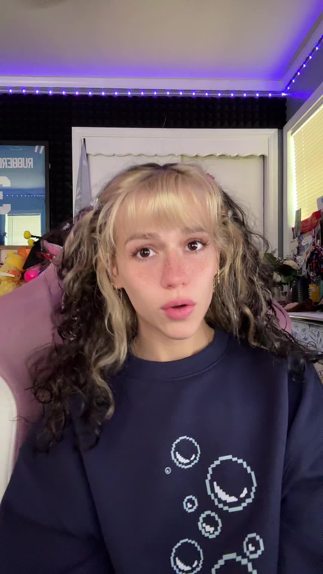 @RubberDuckieJo