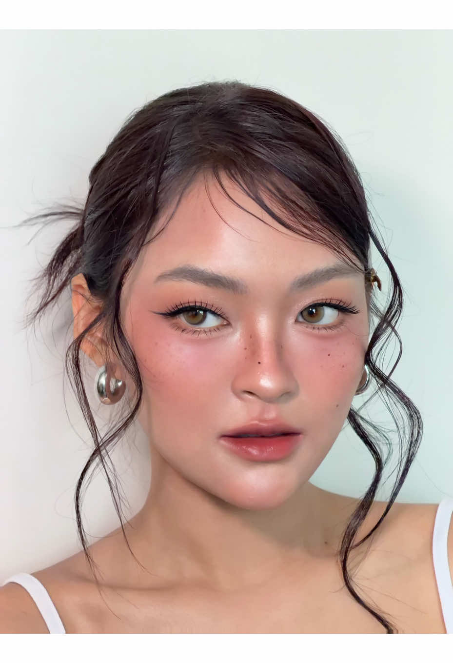 @ธันวาที่ชอบแต่งหน้า