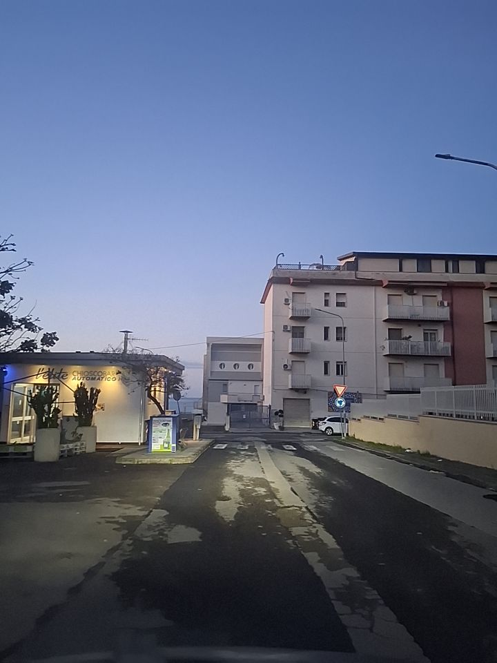 @Angelo Rinzivillo