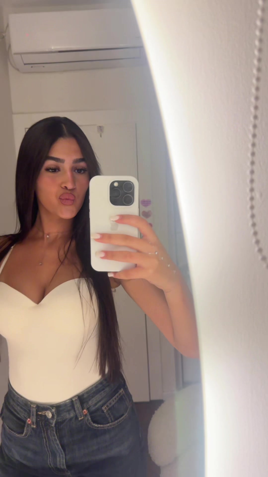 @MikaHazan