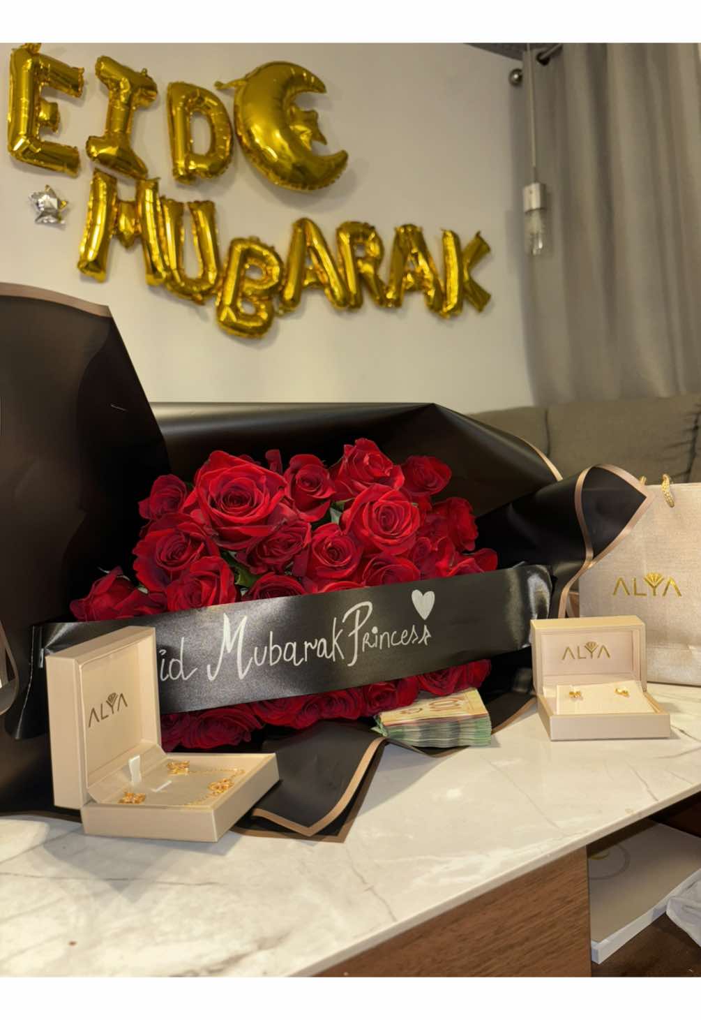 @Miraleai 🌹