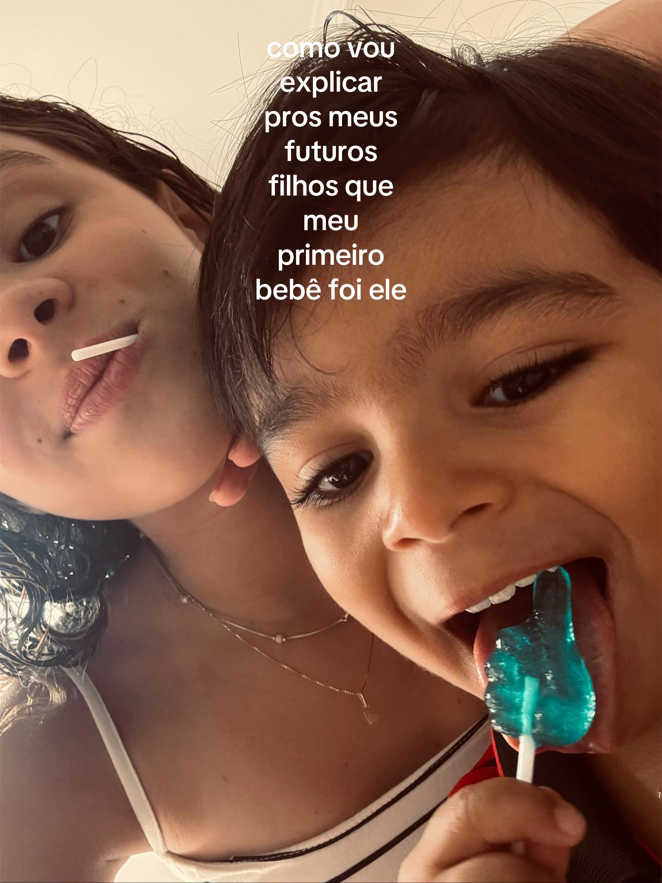 @La&iacute;s