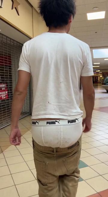 @Sagging Pants Media