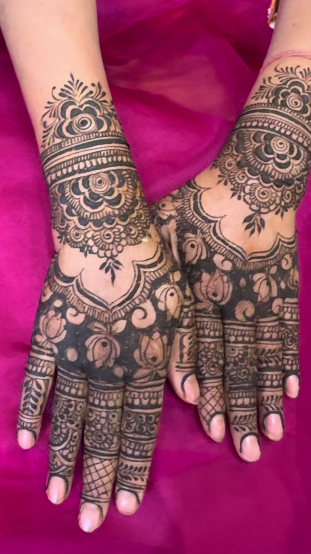 @Sujataz mehendi zone