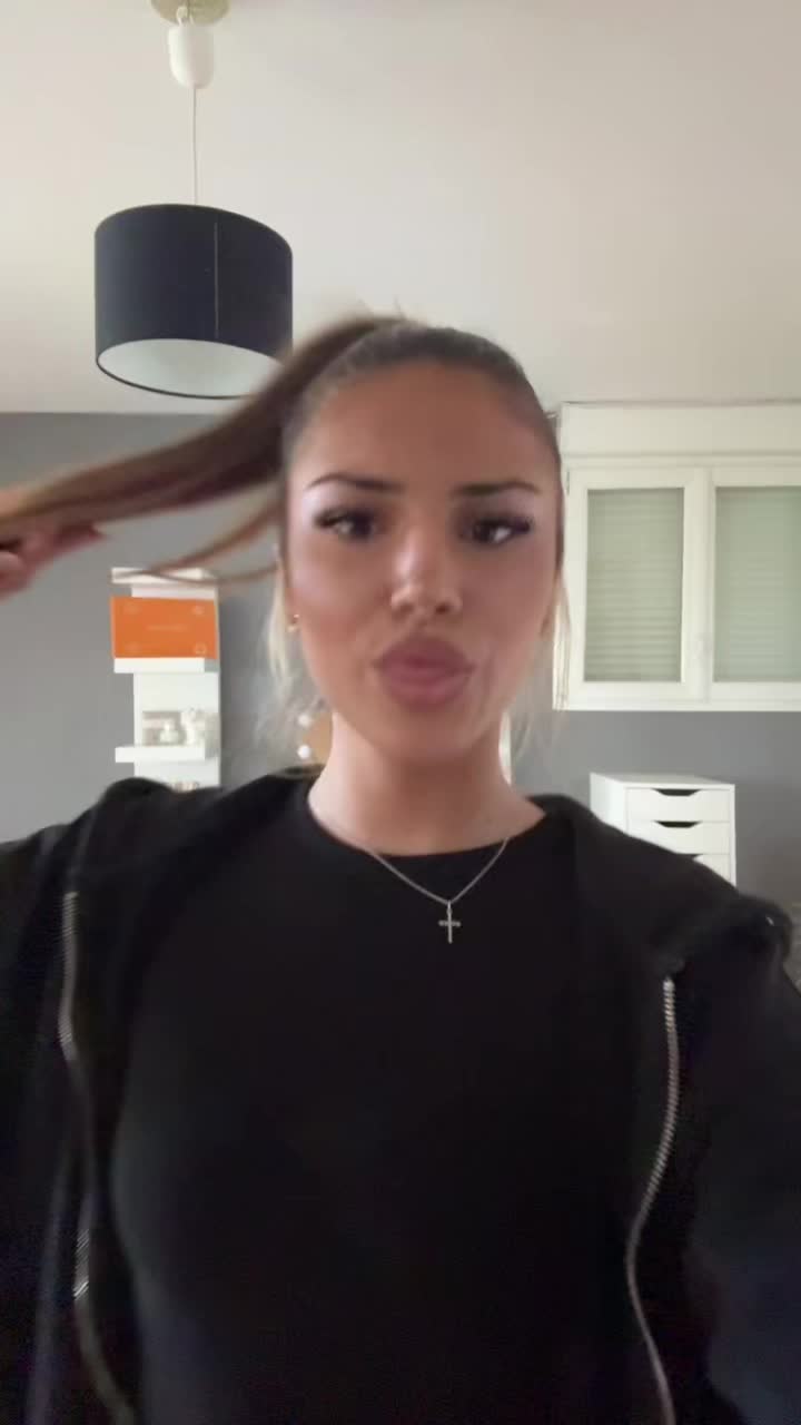 @𝐸𝐴