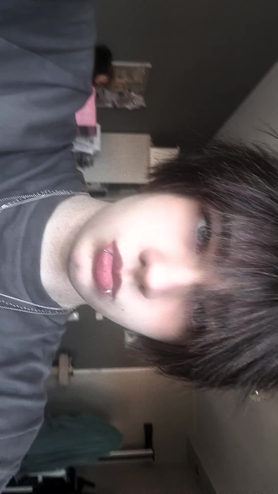 @femboypawjob43